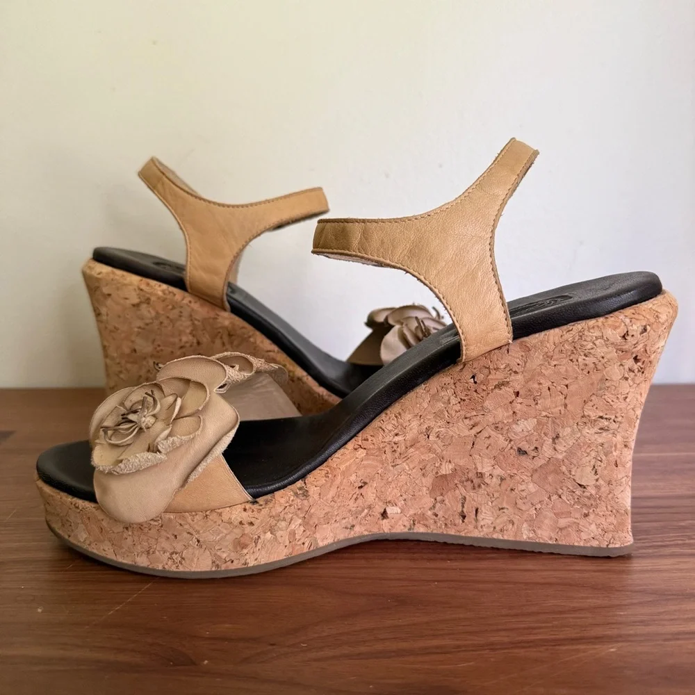 Salpy Beige Leather and Cork Wedge Ankle Strap Heels Sandals, Flowers, size 8.5